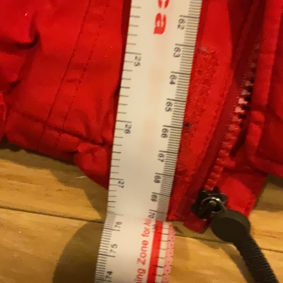 Red Burton Snowboard jacket, women’s Size M - Picture 15 of 15